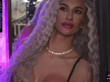 Try our girls live displays and explore the company of endless strippers, with beautiful physiques, vibrating toys and more.