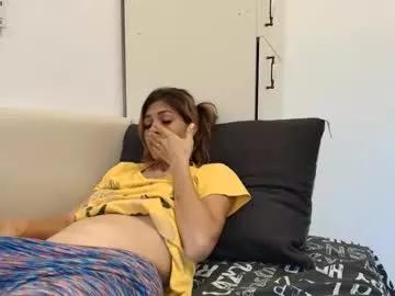 Try our girls live displays and explore the company of endless strippers, with beautiful physiques, vibrating toys and more.