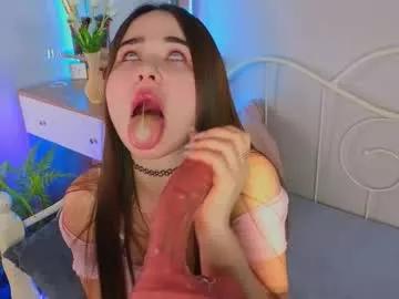 Try our girls live displays and explore the company of endless strippers, with beautiful physiques, vibrating toys and more.