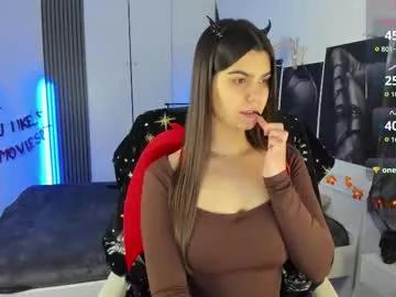 Try our girls live displays and explore the company of endless strippers, with beautiful physiques, vibrating toys and more.