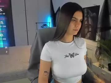 Try our girls live displays and explore the company of endless strippers, with beautiful physiques, vibrating toys and more.