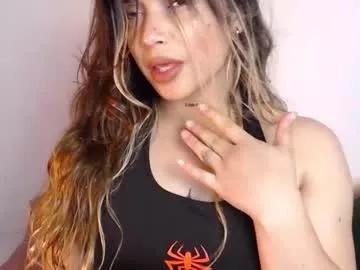 Try our girls live displays and explore the company of endless strippers, with beautiful physiques, vibrating toys and more.