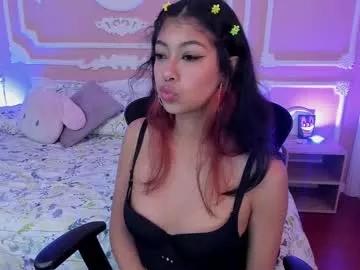Try our girls live displays and explore the company of endless strippers, with beautiful physiques, vibrating toys and more.