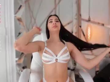 Try our girls live displays and explore the company of endless strippers, with beautiful physiques, vibrating toys and more.