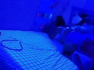 Try our girls live displays and explore the company of endless strippers, with beautiful physiques, vibrating toys and more.