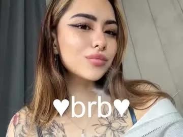 Try our girls live displays and explore the company of endless strippers, with beautiful physiques, vibrating toys and more.
