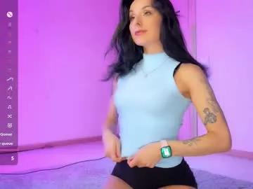 Try our girls live displays and explore the company of endless strippers, with beautiful physiques, vibrating toys and more.