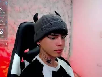 kiss_whitee from Chaturbate is Freechat