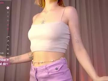 Try our girls live displays and explore the company of endless strippers, with beautiful physiques, vibrating toys and more.