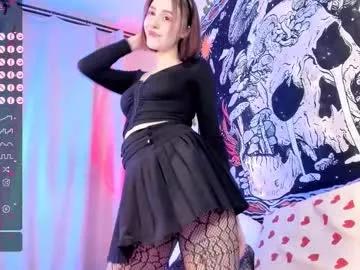 Try our girls live displays and explore the company of endless strippers, with beautiful physiques, vibrating toys and more.