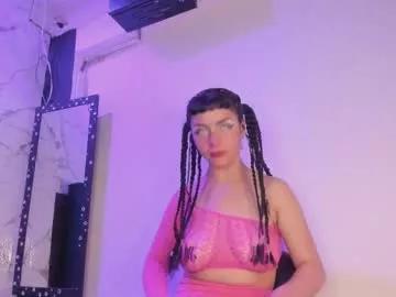 Try our girls live displays and explore the company of endless strippers, with beautiful physiques, vibrating toys and more.