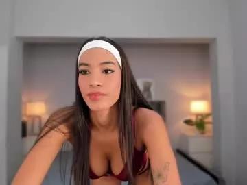 Try our girls live displays and explore the company of endless strippers, with beautiful physiques, vibrating toys and more.