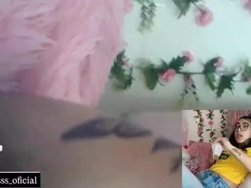 kitty_fresa from Chaturbate is Freechat