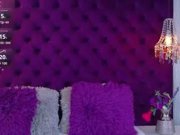 Try our girls live displays and explore the company of endless strippers, with beautiful physiques, vibrating toys and more.
