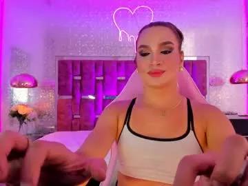 Try our girls live displays and explore the company of endless strippers, with beautiful physiques, vibrating toys and more.
