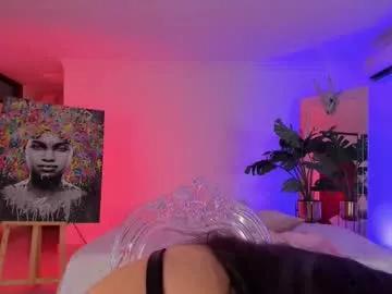 Try our girls live displays and explore the company of endless strippers, with beautiful physiques, vibrating toys and more.