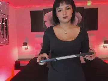 Try our girls live displays and explore the company of endless strippers, with beautiful physiques, vibrating toys and more.