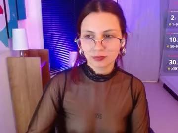 Try our girls live displays and explore the company of endless strippers, with beautiful physiques, vibrating toys and more.