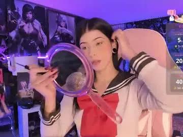 Try our girls live displays and explore the company of endless strippers, with beautiful physiques, vibrating toys and more.