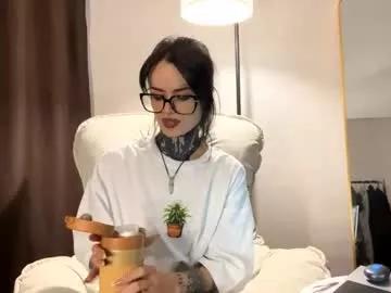 langhebsch from Chaturbate is Freechat