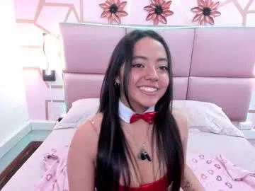 Try our girls live displays and explore the company of endless strippers, with beautiful physiques, vibrating toys and more.