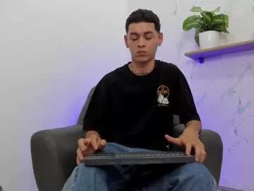 lennercollins from Chaturbate