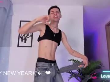 lennercollins from Chaturbate
