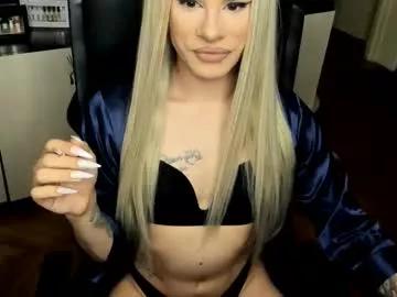 Try our girls live displays and explore the company of endless strippers, with beautiful physiques, vibrating toys and more.