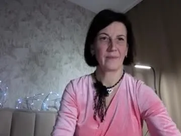 lia_reyn — GOAL: ass massage [16 tokens remaining] Everyone's good time of day, I'm new here and I am very interested in how you have fun here #tits #gravity #milf #domi #dildo #deepthroat #fit #hardnipples #