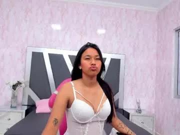 Try our girls live displays and explore the company of endless strippers, with beautiful physiques, vibrating toys and more.