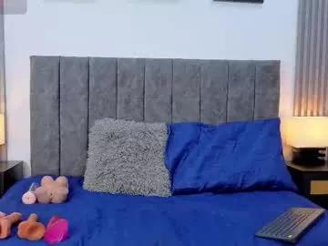 Try our girls live displays and explore the company of endless strippers, with beautiful physiques, vibrating toys and more.