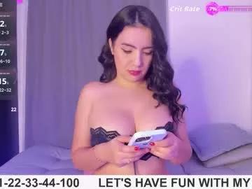 Try our girls live displays and explore the company of endless strippers, with beautiful physiques, vibrating toys and more.