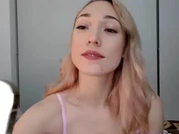 lily_labeau from Chaturbate