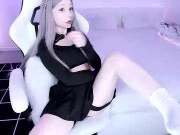 Try our girls live displays and explore the company of endless strippers, with beautiful physiques, vibrating toys and more.