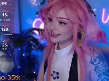 Try our girls live displays and explore the company of endless strippers, with beautiful physiques, vibrating toys and more.