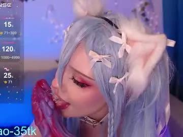 Try our girls live displays and explore the company of endless strippers, with beautiful physiques, vibrating toys and more.