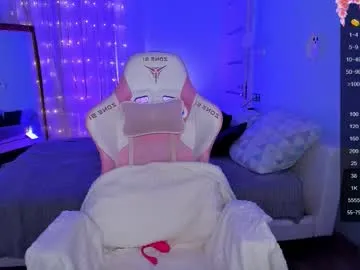 linablossom — GOAL: ride on the pillow + spank my ass [217 tokens remaining] go!go!go! let's have fun <3 #new #shy #18 #teen #nonude