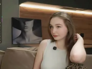 linalure — Goal: get water my boobs | Hey my name Lina i first day here! [99 tokens remaining]