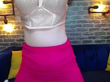 Try our girls live displays and explore the company of endless strippers, with beautiful physiques, vibrating toys and more.