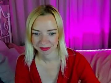 Try our girls live displays and explore the company of endless strippers, with beautiful physiques, vibrating toys and more.