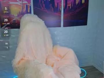Try our girls live displays and explore the company of endless strippers, with beautiful physiques, vibrating toys and more.