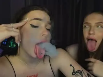 Avatar of lisaanddenis