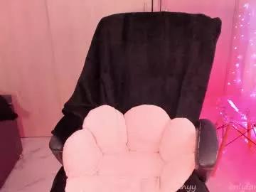 Try our girls live displays and explore the company of endless strippers, with beautiful physiques, vibrating toys and more.