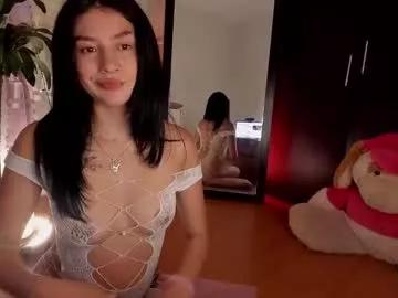 Try our girls live displays and explore the company of endless strippers, with beautiful physiques, vibrating toys and more.
