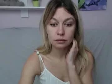 little_milf_ from Chaturbate is Freechat