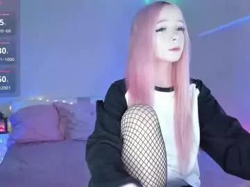 Try our girls live displays and explore the company of endless strippers, with beautiful physiques, vibrating toys and more.