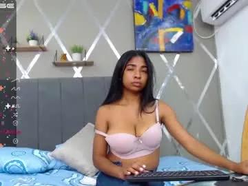 Try our girls live displays and explore the company of endless strippers, with beautiful physiques, vibrating toys and more.