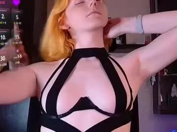 Try our girls live displays and explore the company of endless strippers, with beautiful physiques, vibrating toys and more.