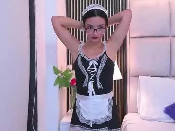 Try our girls live displays and explore the company of endless strippers, with beautiful physiques, vibrating toys and more.