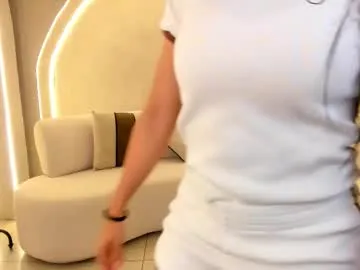 lizzhamilton_ — Let my little pussy make you cum - Multi-Goal :  Deepthroat + Fuck tits #latina #bigass #bigboobs #feet #saliva